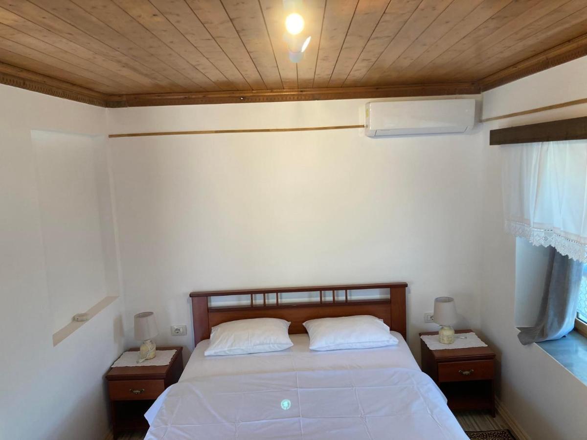 Sokaku I Te Marreve Guesthouse Gjirokastra Zewnętrze zdjęcie