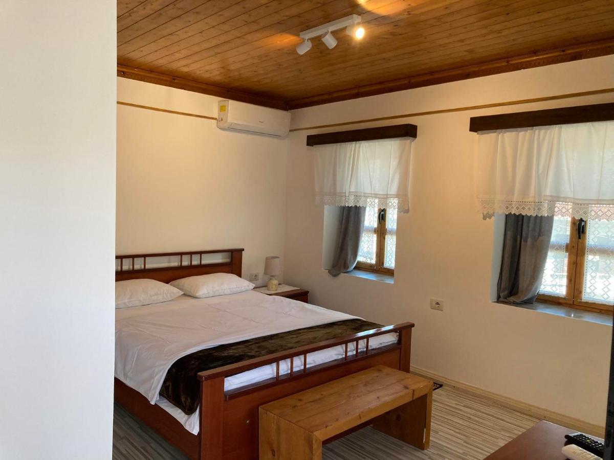 Sokaku I Te Marreve Guesthouse Gjirokastra Zewnętrze zdjęcie