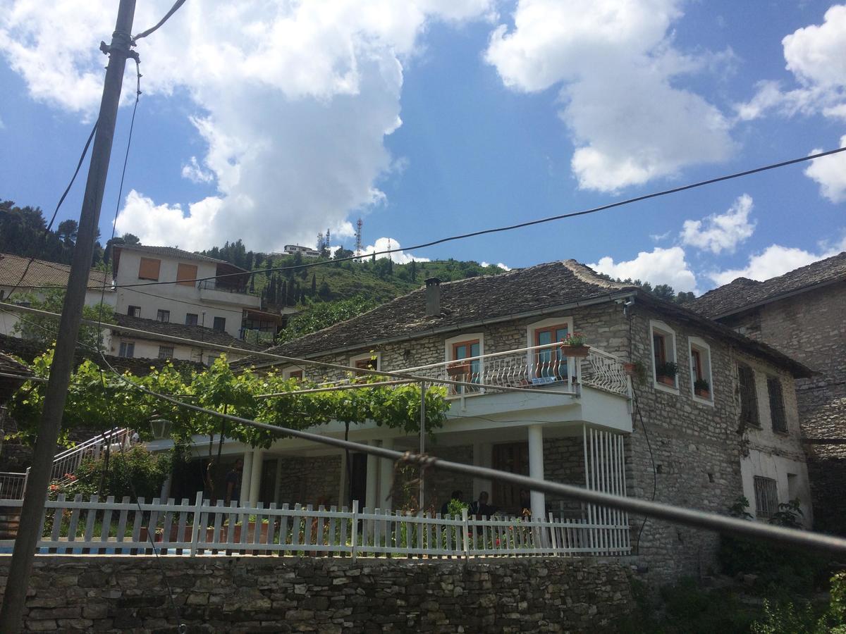 Sokaku I Te Marreve Guesthouse Gjirokastra Zewnętrze zdjęcie